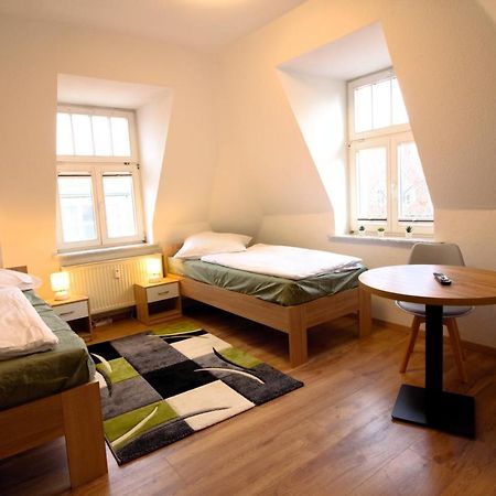 Ara Monteurzimmer Ferienwohnung Zentrumsnah Kesselsdorferstr เดรสเดน ภายนอก รูปภาพ