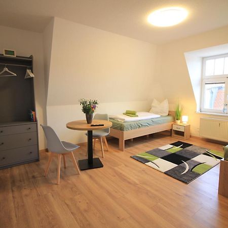 Ara Monteurzimmer Ferienwohnung Zentrumsnah Kesselsdorferstr เดรสเดน ภายนอก รูปภาพ